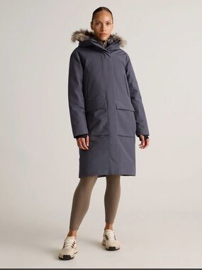 Quince NWOT Responsible Down Long Parka Jacket in Carbon Grey Size Small  1249